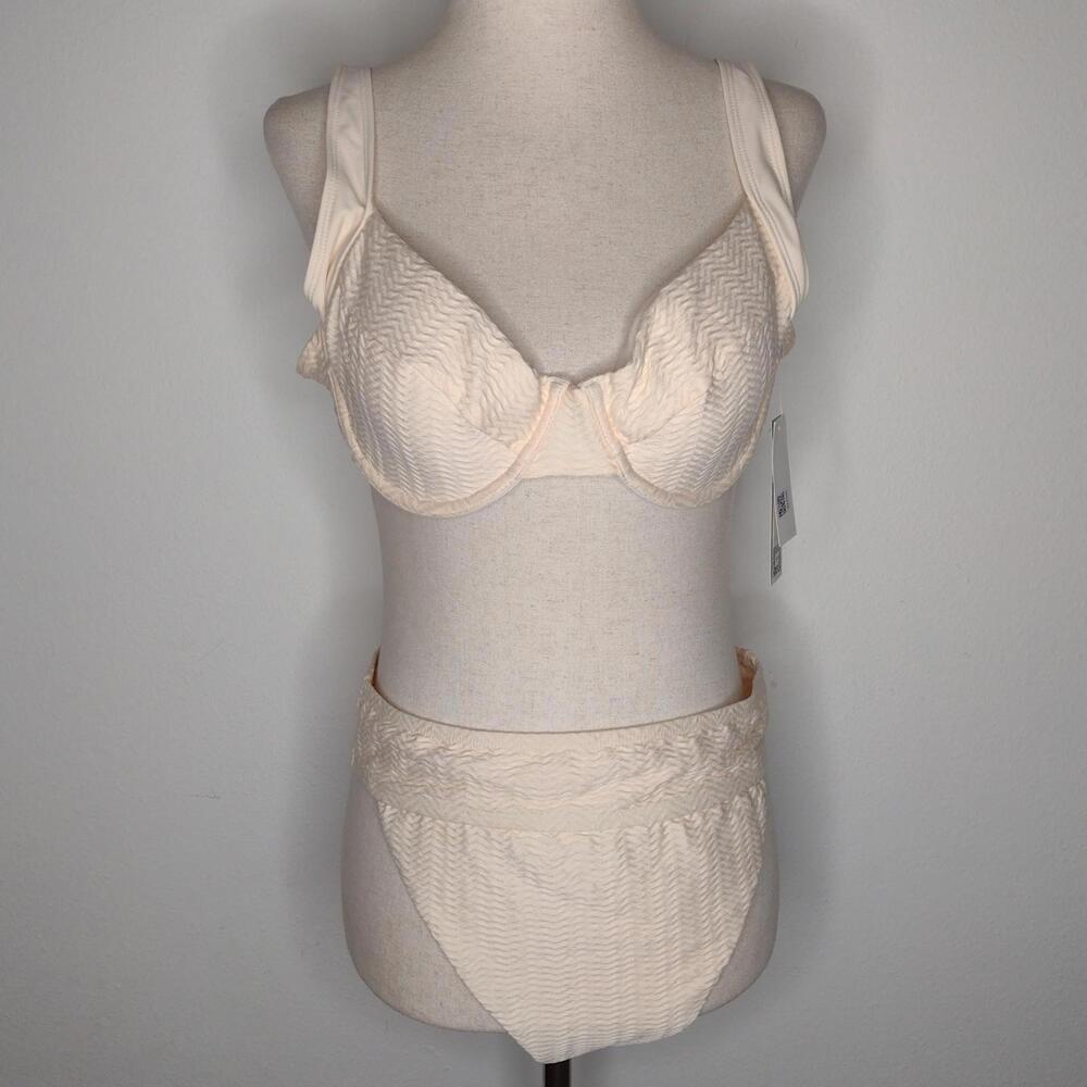 NWT Sanctuary Women's Sand Two Piece Swimsuit Size Large